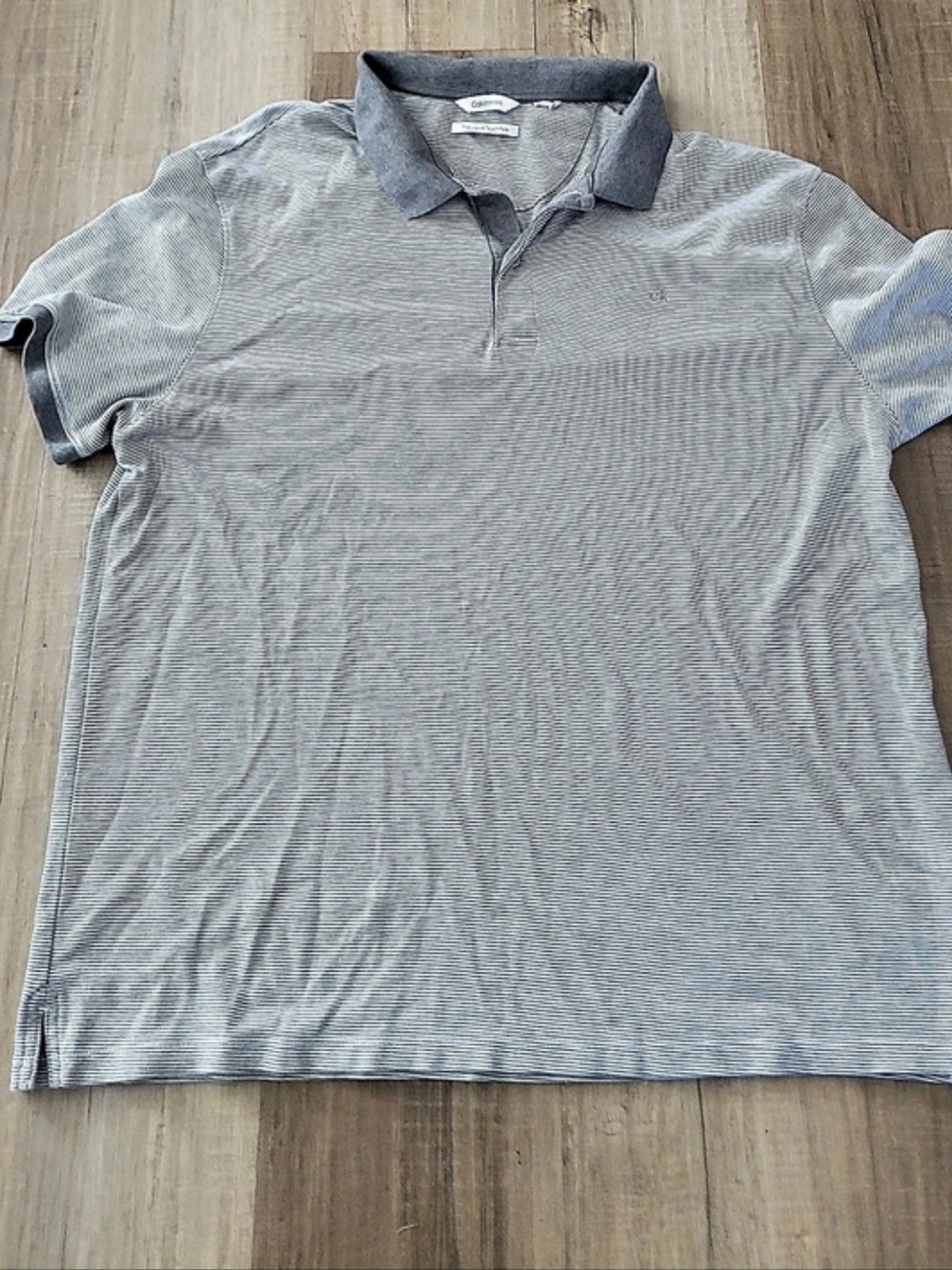 Calvin Klein The Liquid Touch Polo Striped Polo in Gray & White Size Large